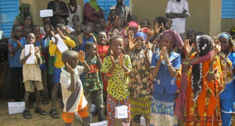lions tutti a scuola in burkina faso